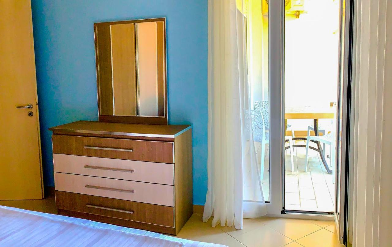 Endy Apartaments Orikum Dış mekan fotoğraf