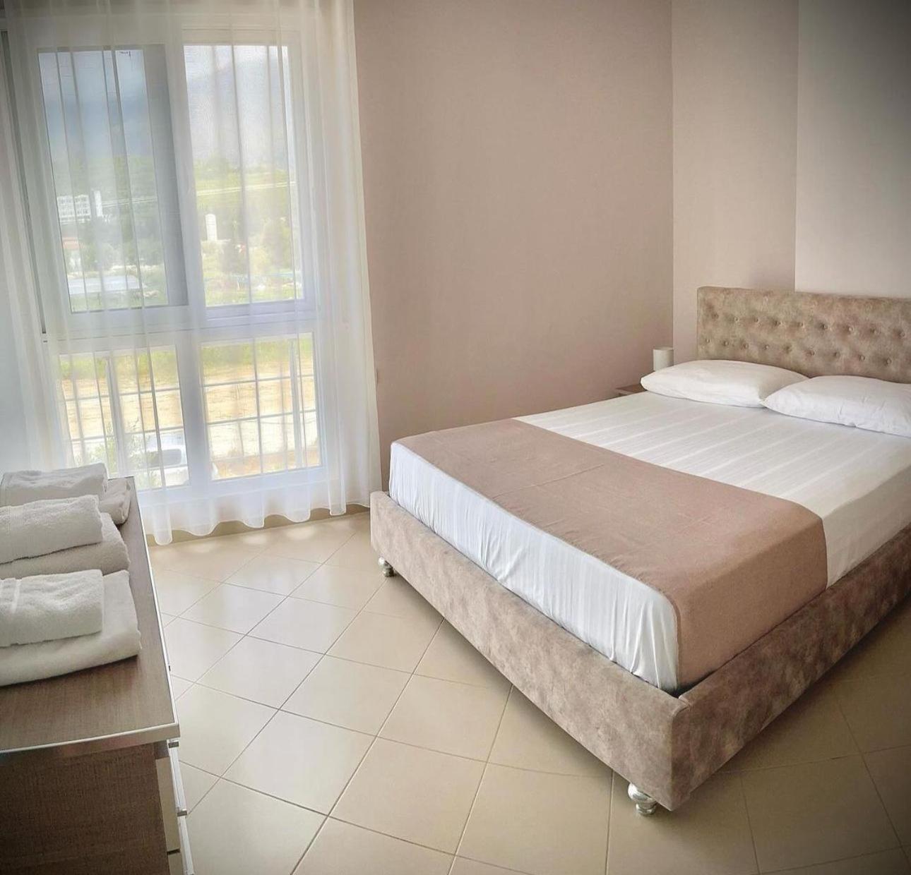 Endy Apartaments Orikum Dış mekan fotoğraf