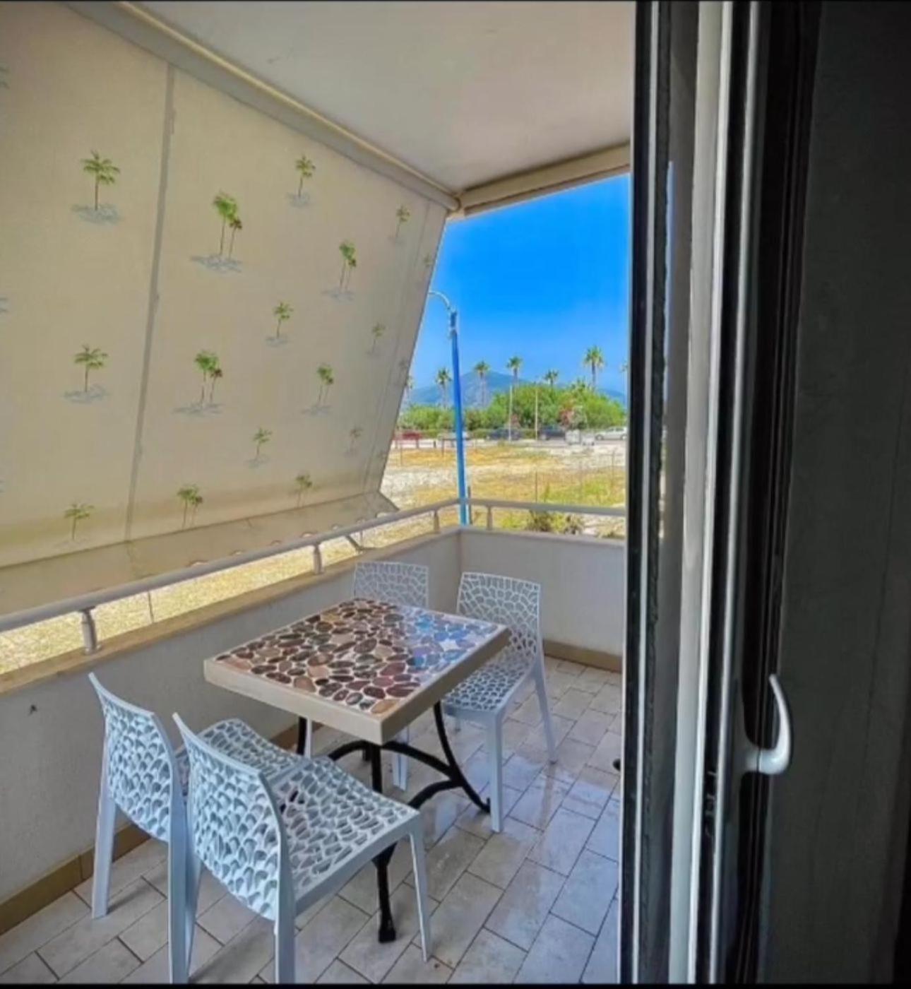 Endy Apartaments Orikum Dış mekan fotoğraf